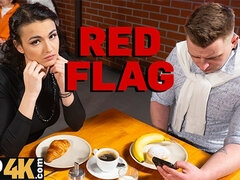 18 anni, Brunetta, Imbrogliare, Hardcore, Hd, Tette naturali, Pubblico, Toilette