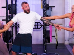 Stor rumpe, Blond, Kukk suging, Kvinner mann, Gym, Runke, Milf, Pupper