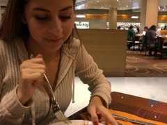 오랄섹스, 흑갈색 머리, 크림파이, 발로 애무하기, 여자친구, 랑제리, 보지, 빼빼한