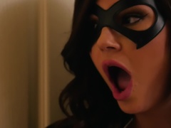 Tyłek, Niewola, Brunetka, Palcówka, Lizanie, Na wolnym powietrzu, Zabawki, Podglądacz