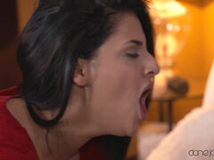 Cul, Brunette brune, Classique, Tir de sperme, Hd, Orgasme, Adolescente, Nénés