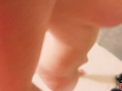 Salle de bains, Sucer une bite, En levrette, Faciale, Masturbation, Pov, Douche, Mouillée