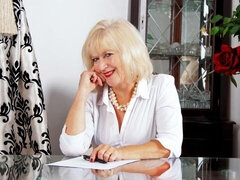 Ερασιτέχνης, Μεγάλος κώλος, Μεγάλα βυζιά, Μαλακία με το δάχτυλο για γυναίκες, Αυνανισμός, Ώριμη, Μόνος, Απογύμνωση