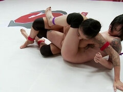 Anál, Dominancie, Sedenie na tvári, Prstovanie, Poníženie, Lesbické, Pička, Wrestling