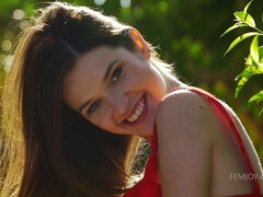 Blond, Kjole, Fingring, Gaping, Runke, Utendørs, Alene, Tenåring