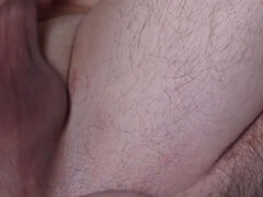 Enthousiasteling, Anaal, Grote lul, Vingeren, Harig, Masturbatie