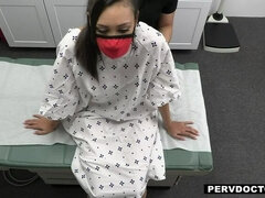 Svart, Avsugning, Doggystyle, Fingering, Rakad, Mager, Tonåring, Tuttar