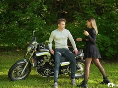 Amatéri, Brunetka, Striekanie semena, Péro, Hardcore, Hd, Spodná bielizeň, Vonku