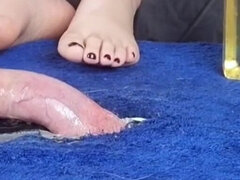 Amateur Cockbox Trampling and Ballbusting