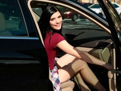 Blasen, Braunhaarige, Hundestellung, Handjob, Rasiert, Entkleiden, Jungendliche (18+), Titten