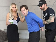 Bionda, Cazzo vecchio, Da dietro, Capellona, Trio uomo uomo donna, Figa, Terzetto, Tette