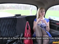 Kuřba, Auto, Prstovanie, Výprask, Vonku, Z pohľadu účastníka, Pička