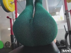 Amateur, Anal, Sucer une bite, Tir de sperme, En levrette, Hard, Fille latino, Rasée