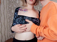 18, Amatør, Stor kukk, Kukk suging, Runke, Suging, Tattovering