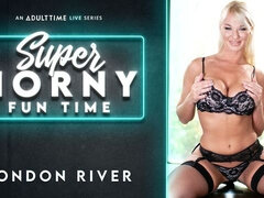 큰 가슴, 금발의, 핑거링, 핸드잡, 밀프, 혼자, 장난감들, 웹캠