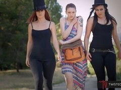 Gros cul, Domination, Doigter, Lesbienne, Léchez, Lingerie, Mère que j'aimerais baiser, Nénés