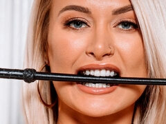 Anal, Dobbelt penetration, Gruppe, Håndjob, Hårdt, Lingerie, Mor jeg gerne vil kneppe, Strømper