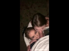 Leie, Blondine, Schwanz, Im freien, Pov, Ablutschen, Jungendliche (18+), Flotter dreier