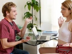 Velika rit, Velik kurac, Fafanje, Doggystyle, Naravne joške, Muco, Najstnice, Joške