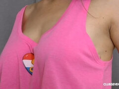 Gros seins, Sucer une bite, Brunette brune, Européenne, Souple, Hard, Mamelons, Rasée