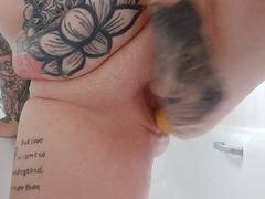 Badeværelse, Mor jeg gerne vil kneppe, Fisse