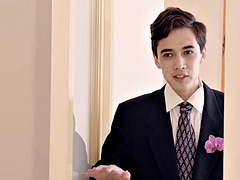 DADDY4K. Crafty man seduces cute bride before wedding ceremony