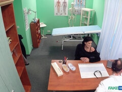 Avsugning, Sperma shot, Doktor, Handskar, Latex, Milf, Pov, Kondom