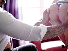 Anal, Milf, Tatuering