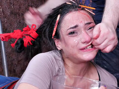 Pik sutte, Trældom, Langt ned i halsen, Fetish, Lille kvinde, Spanking