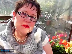 Kugár, Ujjazás, Kézimunka, Hatalmas, Érett koros, Érett feleség, Óriási, Begyek