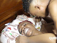 18 éves, Amatőr, Ébenfekete, Szőrös, Házi készítésű, Érett feleség, Nuni, Ribanc