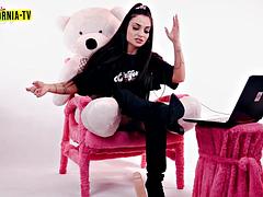 Velké kozy, Brunetka, Nohy, Hd, Latinské, Sólo