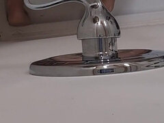 Leie, In den arsch, Bad, Dildo, Reif, Milf, Nackt, Kurzes haar