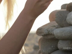 Gyengéd kefélés, Egyedül