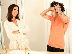 Veľký zadok, Veľké péro, Veľké kozy, Kuřba, Brunetka, Na psíka, Hardcore, Milf  mčbp