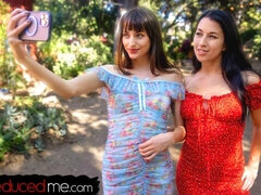 Braunhaarige, Hd, Lesbisch, Lecken, Zierlich, Muschi, Spielzeuge, Nass