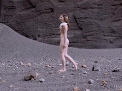 Delikatny, Solo
