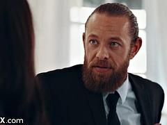 Большой член, Минет, Брюнетки, Измена, Ласковые ручки, Поцелуи, Лизание, На природе