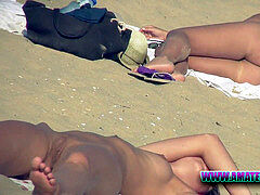 amateur Beach Couples Voyeur nudist vid