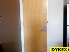 Krásky, Kuřba, Roztomilá, Hd, Lesbické, Milf  mčbp, Orgazmus, Pička