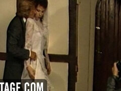 Anal, Cul, Mariée, Brunette brune, En levrette, Poilue, Plan cul à trois, Mariage