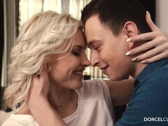 18 let, Anál, Kuřba, Creampie, Dávení penisem, Na obličej, Hardcore, Teenka