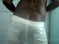 Twerking at Bath #4 Wet Dance Edition