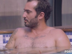 Zadok, Brunetka, Striekanie semena, Na tvár, Pička, Vyholené, Tetovanie, Kozičky