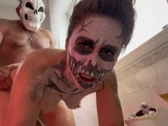 Spooky Slutty Skeleton Gets Boned In Bubble Bath While Blowing Big Daddys Halloween Cock