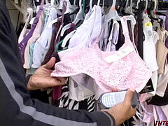 Verga grande, Negro, Mamada, Verga enorme, Interracial, Madres para coger, Monstruo