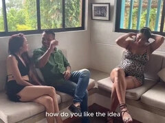 18 años, Culo grande, Garganta profunda, Indio, Latina, Lesbiana, Maduro, Tetas naturales