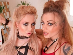 Culo, Penetracion con dedos, Lamidas, Madres para coger, Coño, Estriptis, Tatuaje, Juguetes