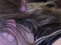 Hot MILF and Sweet Teen Love a Good Blowbang