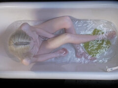 Skinny babe Mary A takes a nice bath